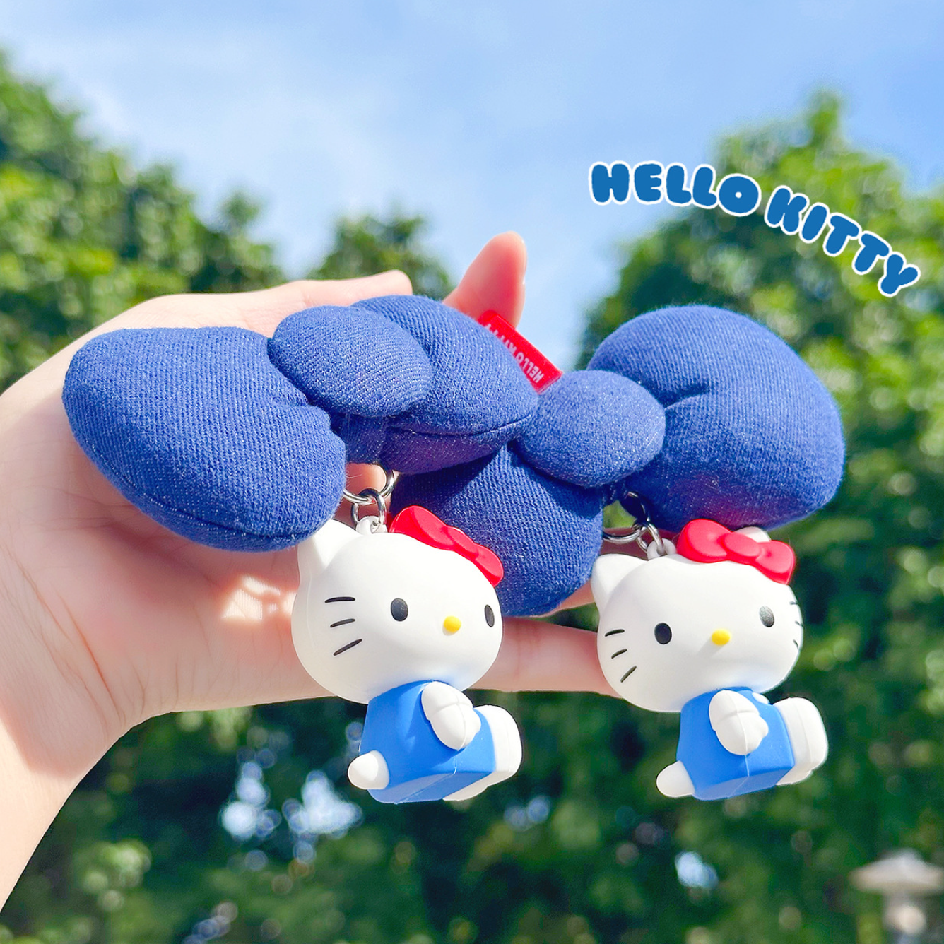 Denim Bow Hello Kitty Keychain - مراجعة Car Accessories Girly وسعره